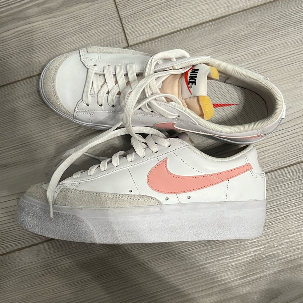Nike blazers low top platform